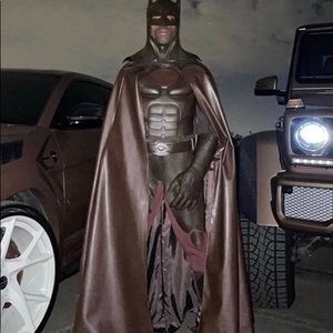 Meet your Posher, Dennis